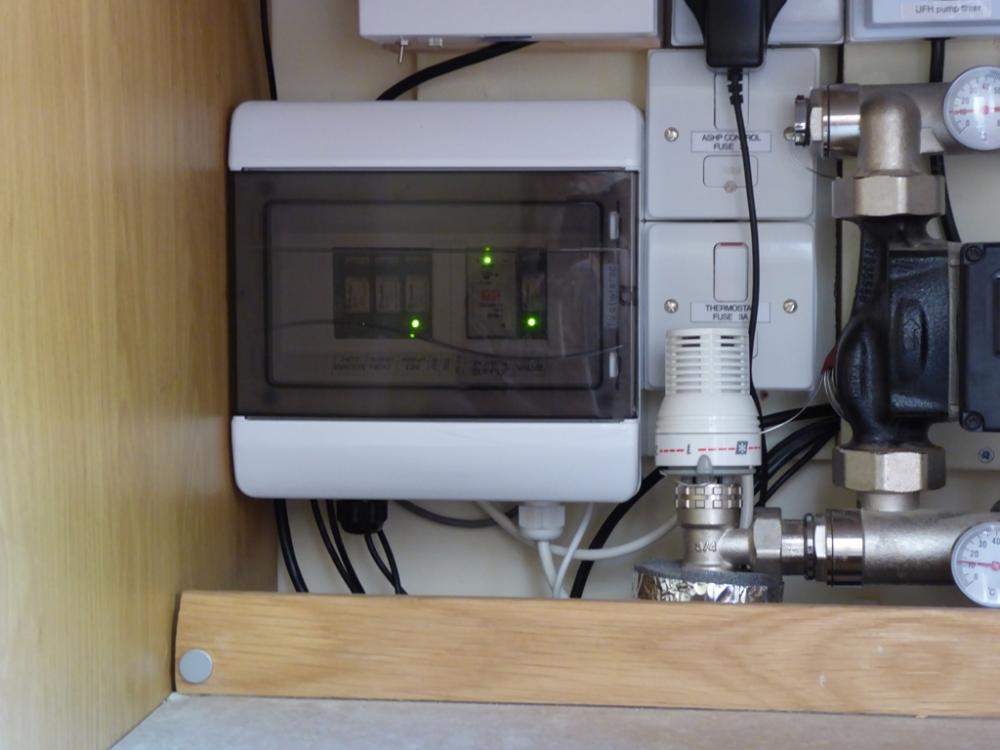 5746cd3c1885f_UFHcontrols2.thumb.JPG.c364bab65209db6313b446a5f5569ca0.JPG