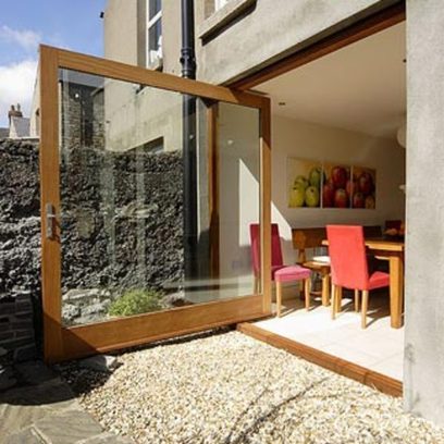 Pivot_Door.jpg