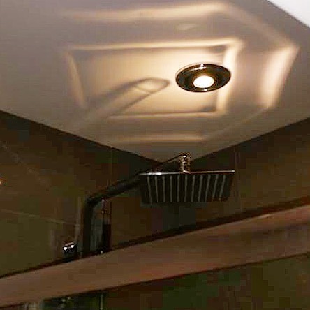shower_light.jpg