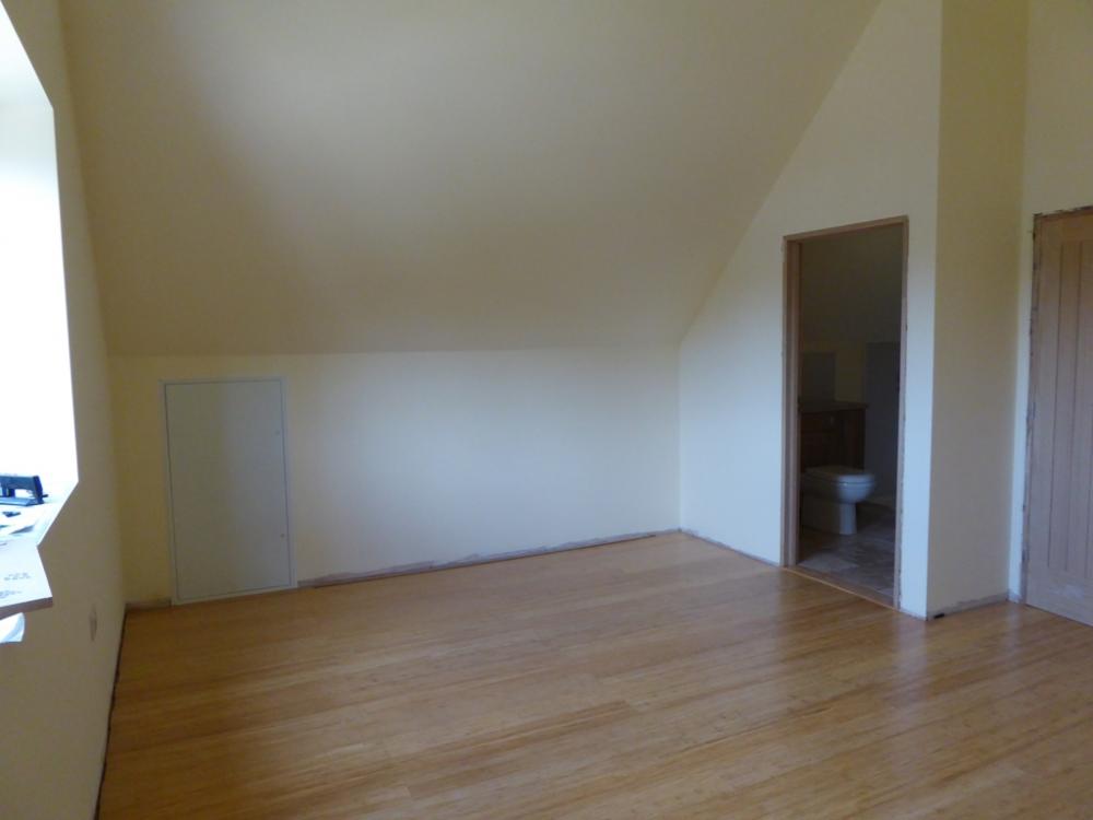 58cadcb31df9c_Beforewardrobeadded.thumb.JPG.3c2a9a3b33bc29a872740f7ad528f1b8.JPG