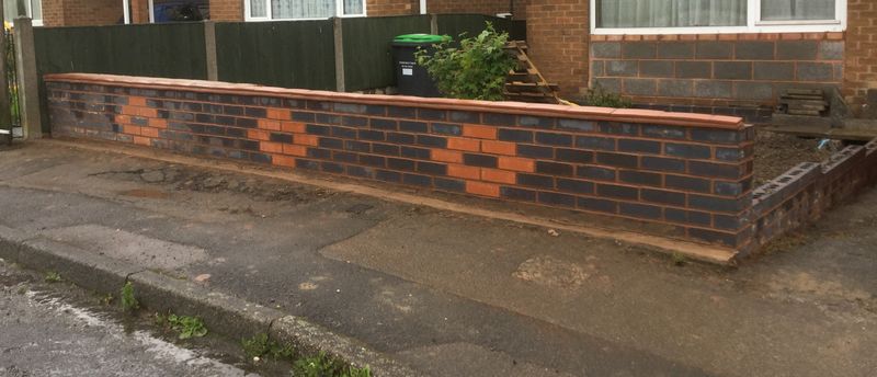 59379d417c58d_garden-wall-nearly-done-800-Copy.jpg.deabb2d6bd4b594e1302d355d2de65af.jpg