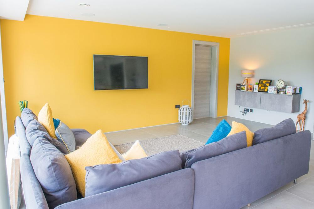 Kitchen lounge.jpg