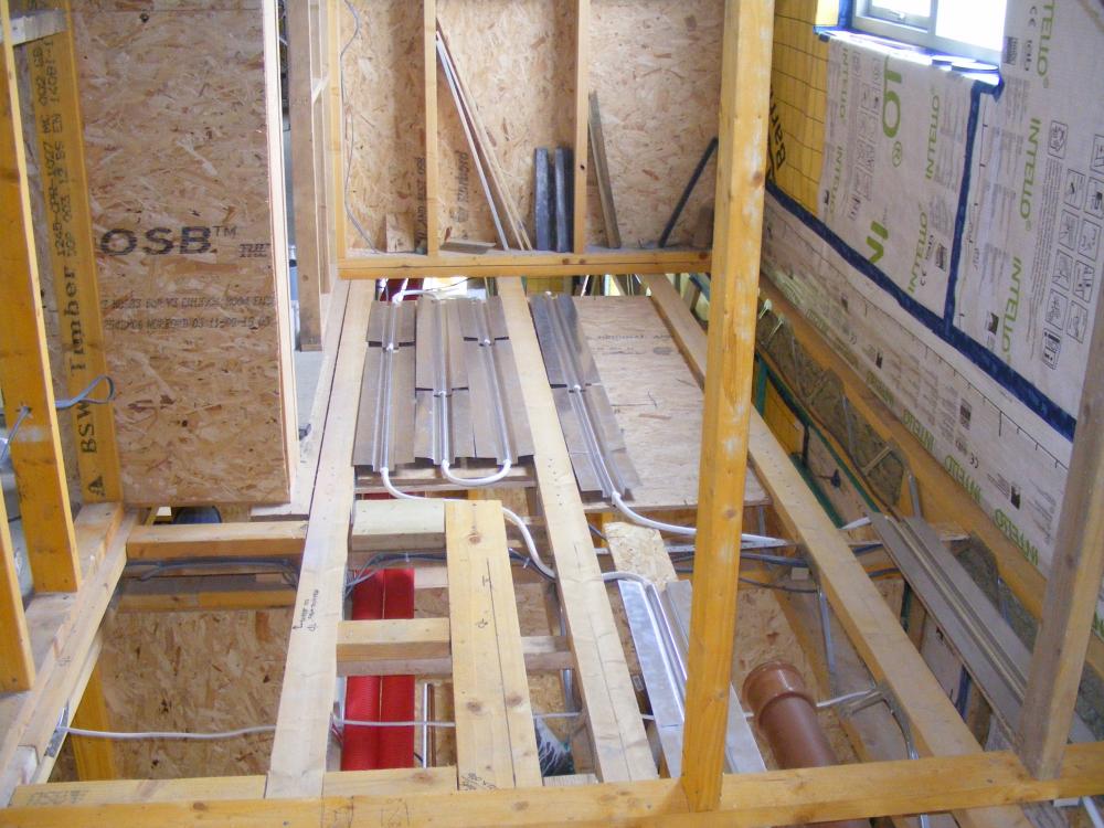Bathroom_UFH.thumb.jpg.0b2ddc51bb34732f382e6849a869a2c6.jpg