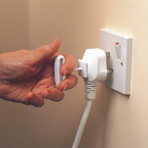 plug-pull1.jpg.2e1783bd3d0d38d3ebd0058d18ccc808.jpg