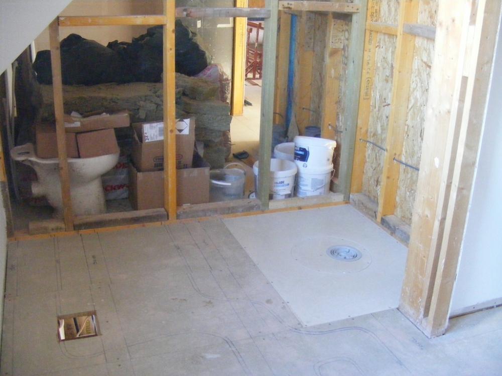 bathroom_1.thumb.jpg.2f14c2845077090835c46ebd0d28af8f.jpg