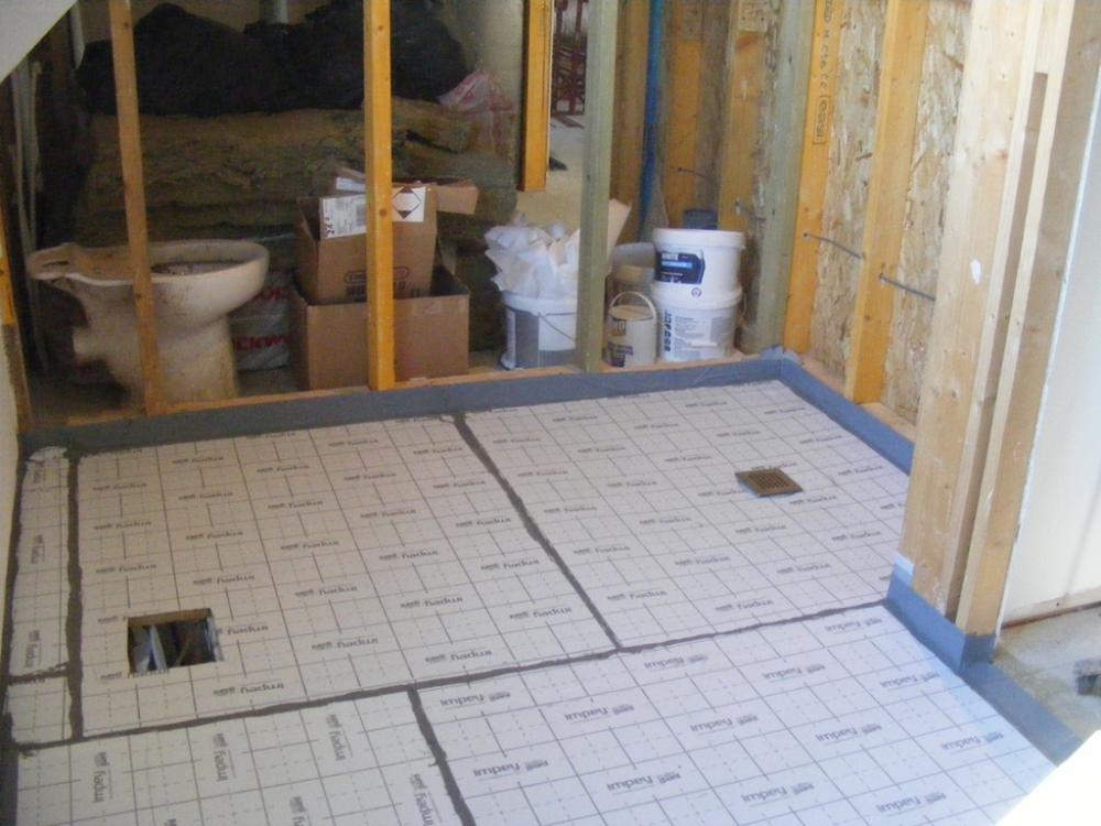 bathroom_2.thumb.jpg.37151e20030cdbc761c7671c3872a43d.jpg