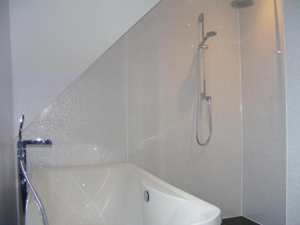 bathroom_7.thumb.jpg.4efe93eb6d9e73e2756b2f4e37c12ac2.jpg