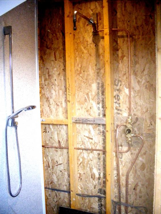 shower_valve_plumbimg.thumb.jpg.09a8f4367693105fe47c817cae378799.jpg