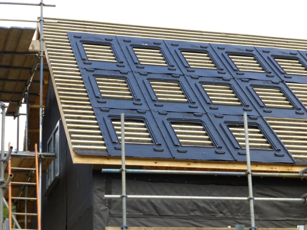 5ac50c1a024a3_Roofbattenandinroofsolardetail1.thumb.JPG.2d0939e2e887d5d6e7d5ffec2fccfc93.JPG