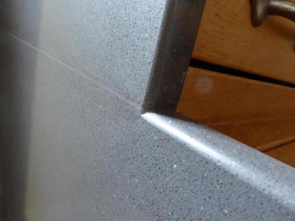 945979551_Worktopjoint.thumb.JPG.50cf42349ea5573de84dc09dd14f5c37.JPG