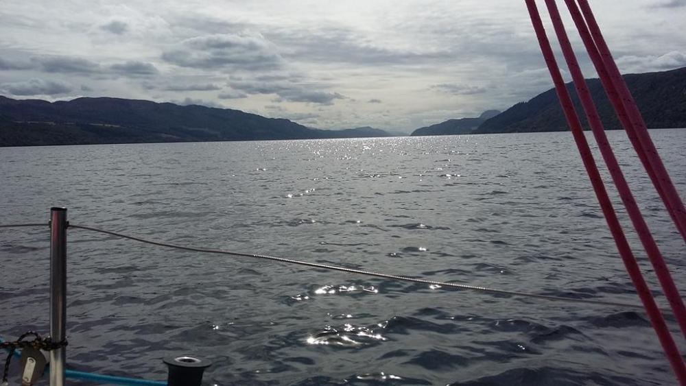 loch_ness_1.thumb.jpg.90cf8774cb90bff6365ae2cce60d9dfe.jpg