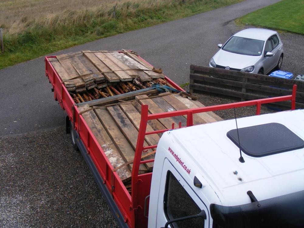 1854828955_scaffoldonlorry.thumb.jpg.00cdd25f567ec3fae24a74ea9bd0d134.jpg