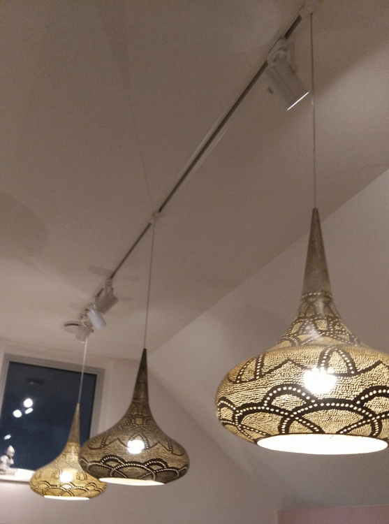 track lighting.png