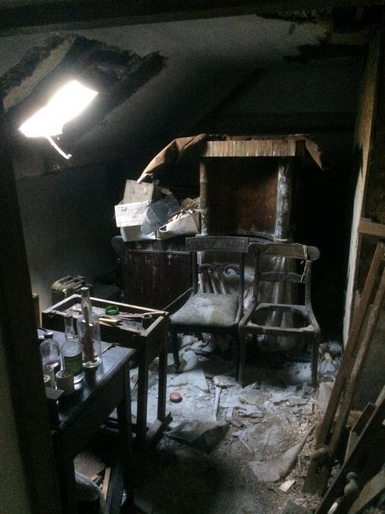 attic.thumb.jpg.2977c3531d730be7d54d956e78e5ad85.jpg