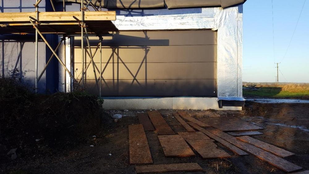 1868455563_Garagedoor.thumb.jpg.2e3f5a8aa99e56ba93c3194a5cf02813.jpg