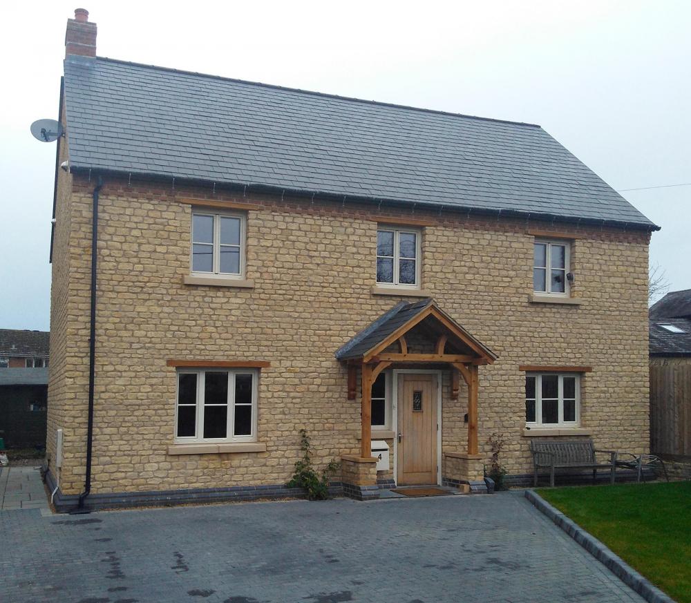 FinishedHouse.thumb.jpg.cfa09d66869d850a4520ed6383a6389d.jpg