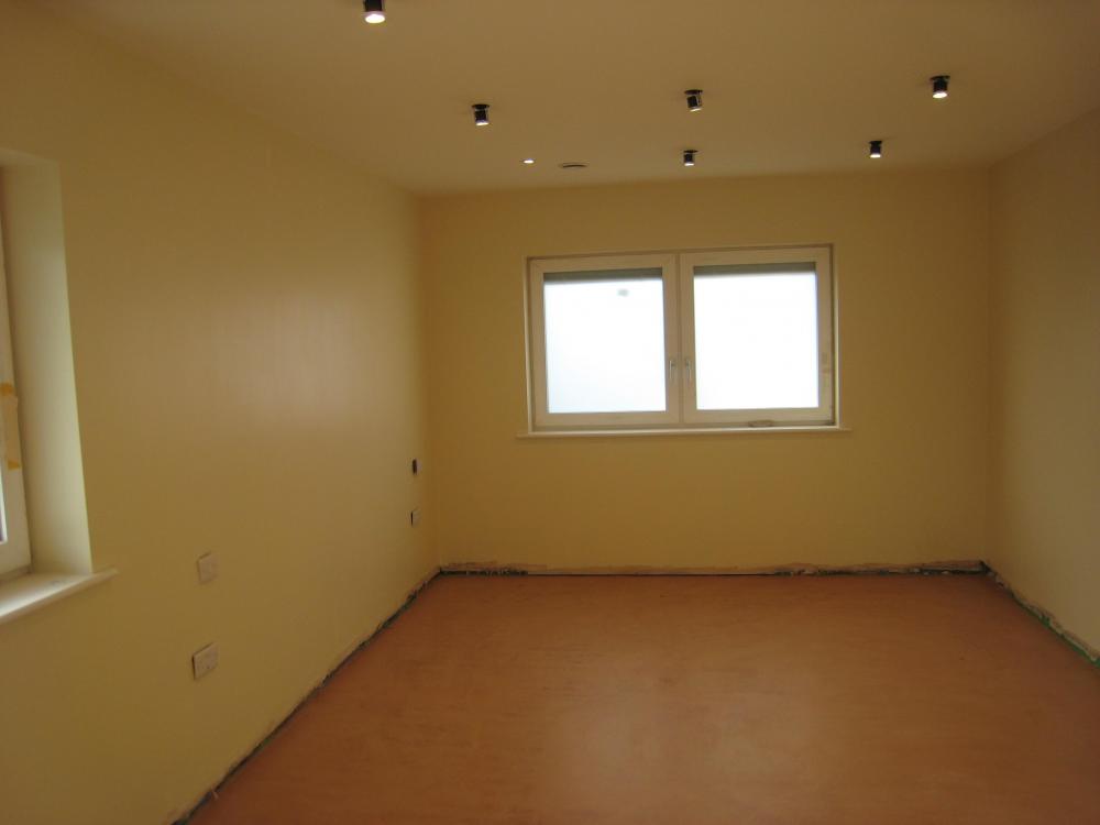 Master-Bed.thumb.JPG.c25960751f13004bf2b2bfc5bdbedbba.JPG