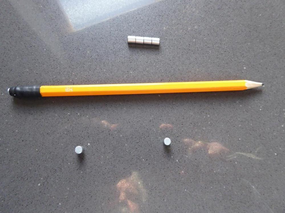 508272955_Magnetsandpencil.thumb.JPG.5934814bfd9f30d28ba8dda7955d5687.JPG