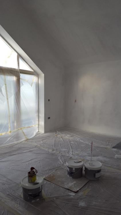 1249792609_maskedandsprayedbedroom.thumb.jpg.944812a4673e633a84acfa7c1f05f980.jpg