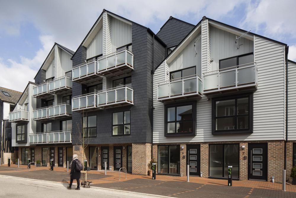 11._Falcon_Wharf.thumb.jpg.221b358fe10196ae75dcc1fc77ff0c34.jpg