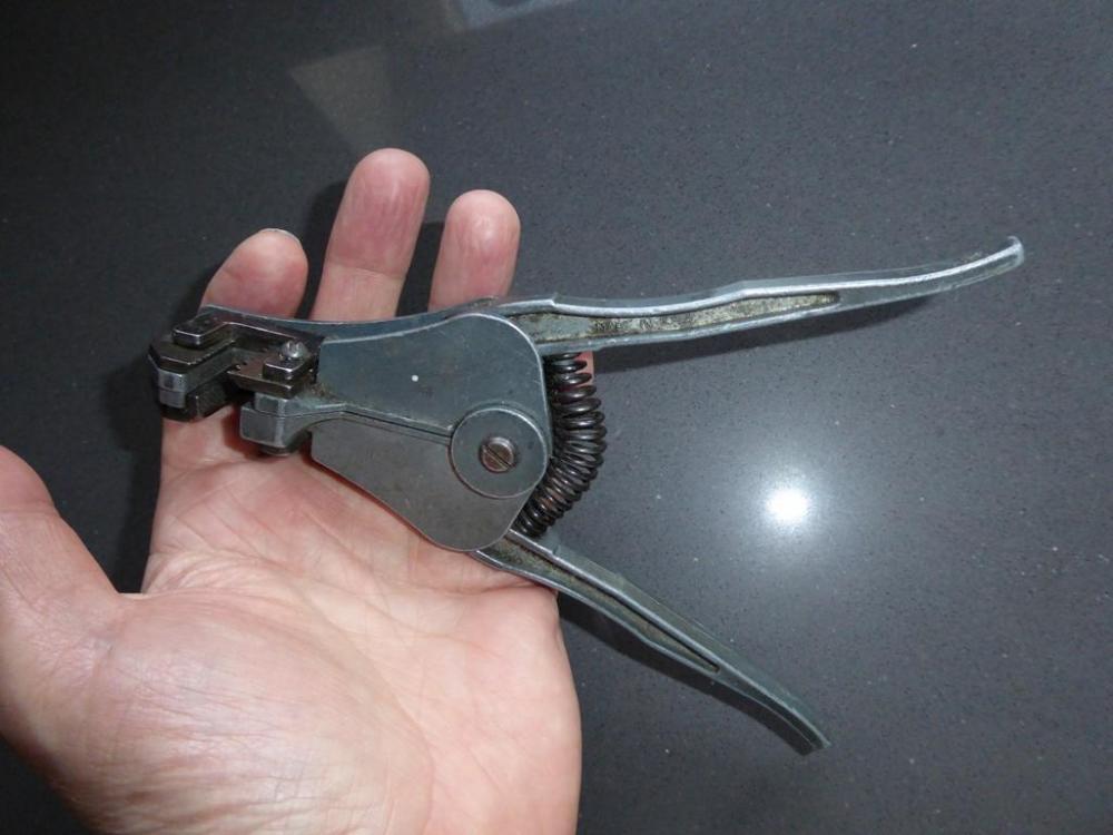 Stripmaster.thumb.JPG.0af8d459959db1455b0de59f7dec2a64.JPG