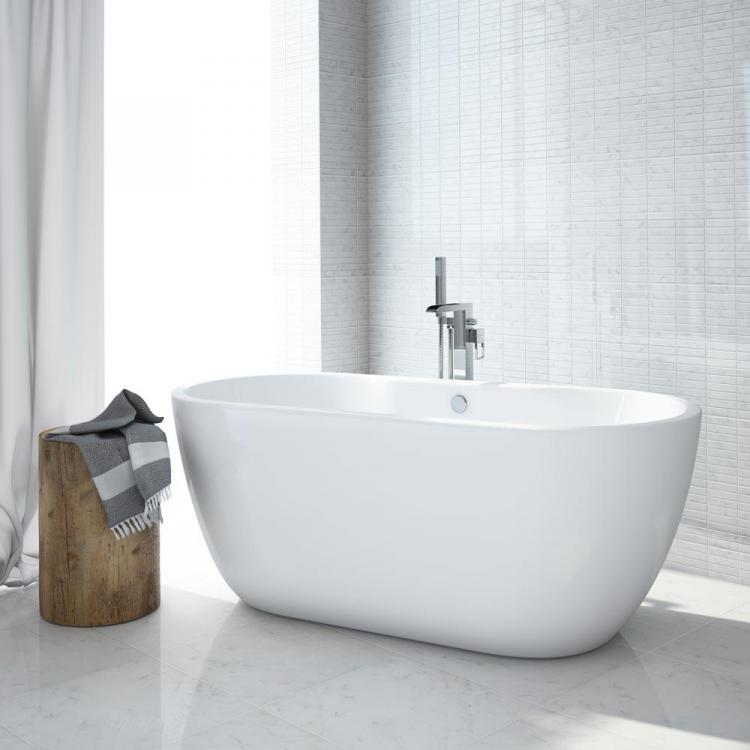 Verona-Freestanding-Bath-with-Carrara-Tiles-l.jpg