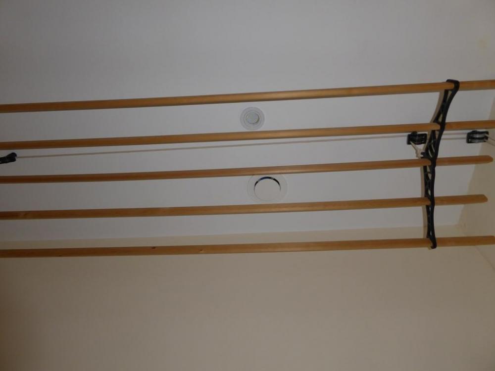 648288312_clothesdrier.thumb.JPG.988328bbb3e25660e68aaa108fb9d531.JPG