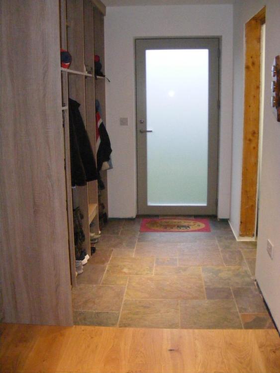 hall.thumb.jpg.6c35cbddf9d9d601a3a2e5563ea1fe17.jpg