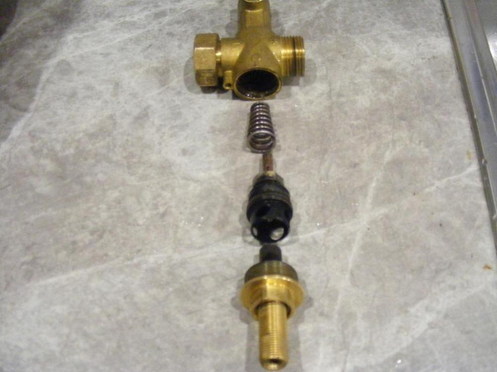 UFH_1.thumb.jpg.0a80eaa85dabf32d85aa893befef470e.jpg