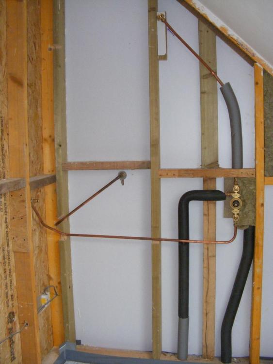 shower_plumbing.thumb.jpg.2c8a80dbe9995378c2f142ba55785a0a.jpg