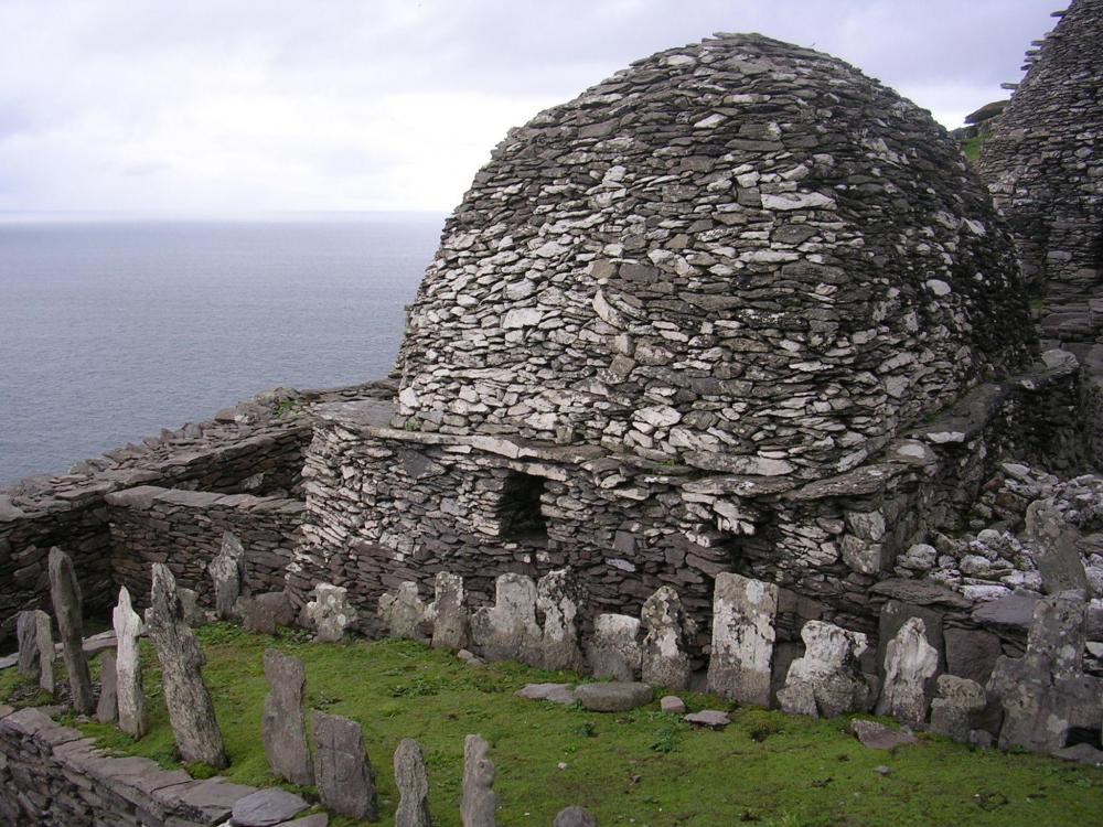 skellig-michael.thumb.jpg.6616c774b917960f75c7322be318fb6a.jpg