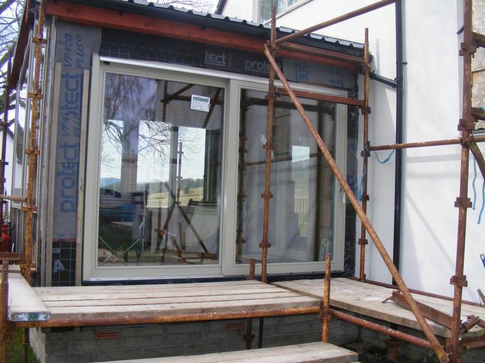sunroom_3.thumb.jpg.9ac07b06a5de65463807c4f66cbde3d3.jpg