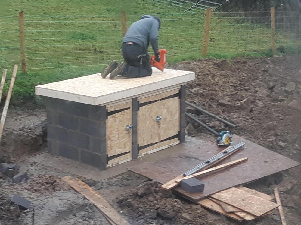 utility_hut.jpg