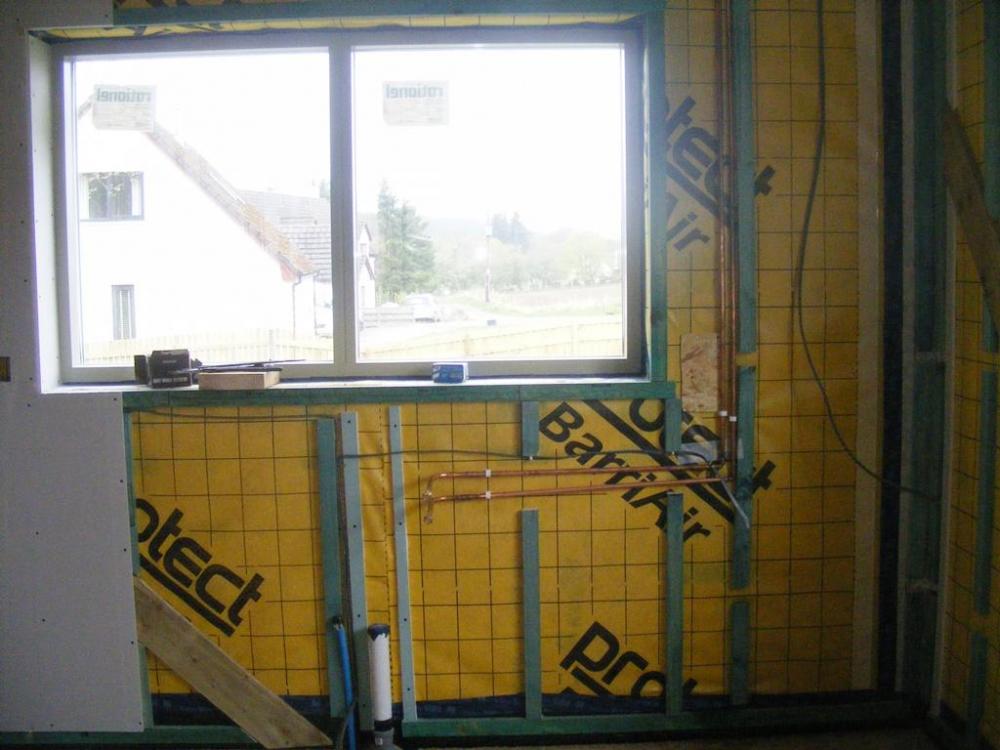 pipes_cables.thumb.jpg.9354563266ea8edef4f8809beaad1c98.jpg