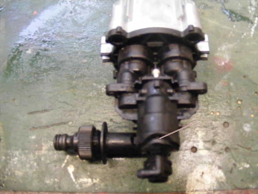 1866796837_Karcherleak.thumb.JPG.ce81b2c10e160d83bd63cc60f9a8c300.JPG