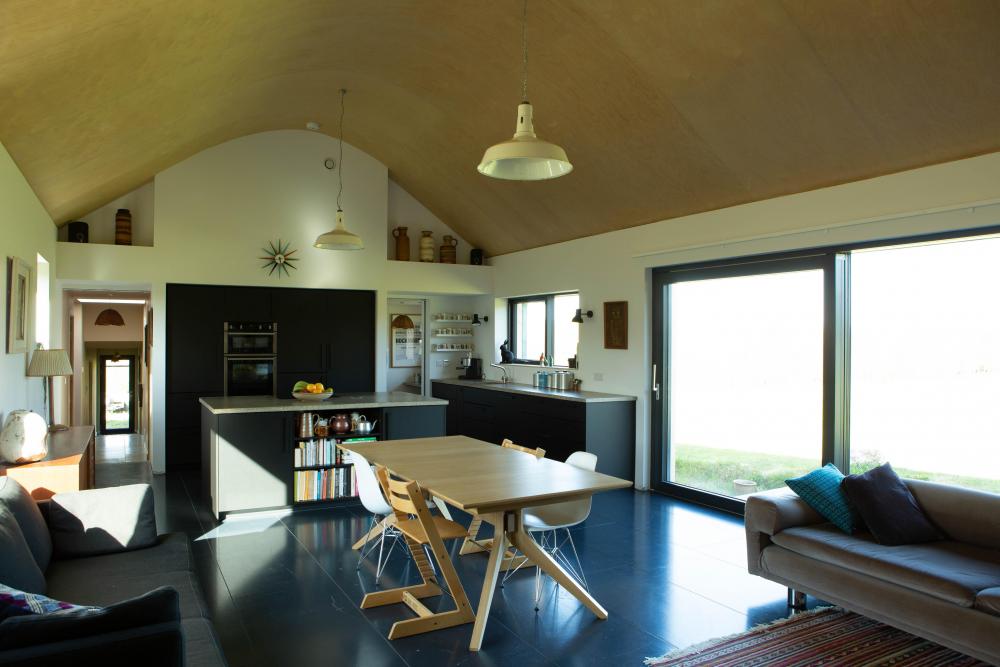 77 KITCHEN  REAR LEFT77 Kitchen  Rear Left.jpg