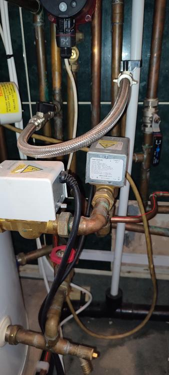 heating circuit2.jpg