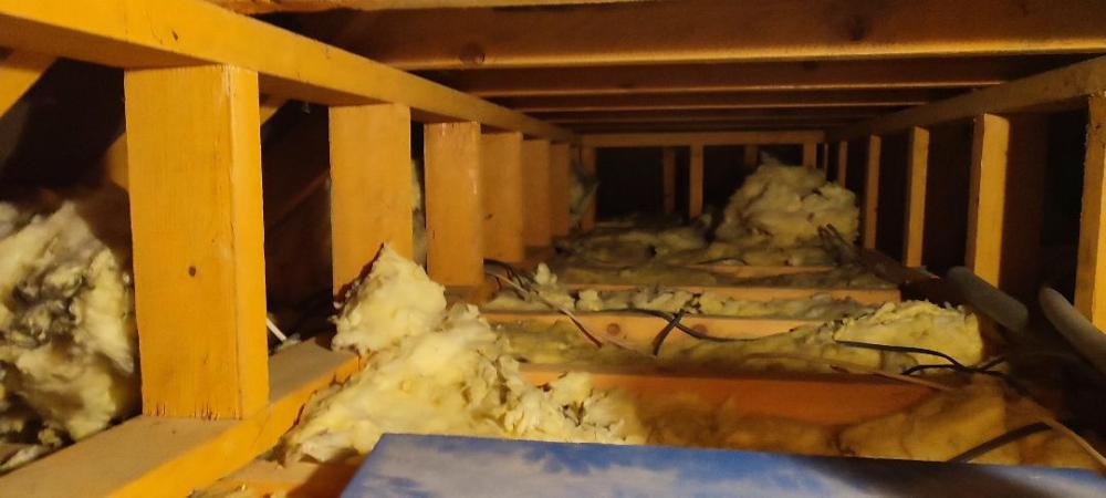 attic.thumb.jpg.d4d99b6b34bfdf98f1355732263eedb4.jpg