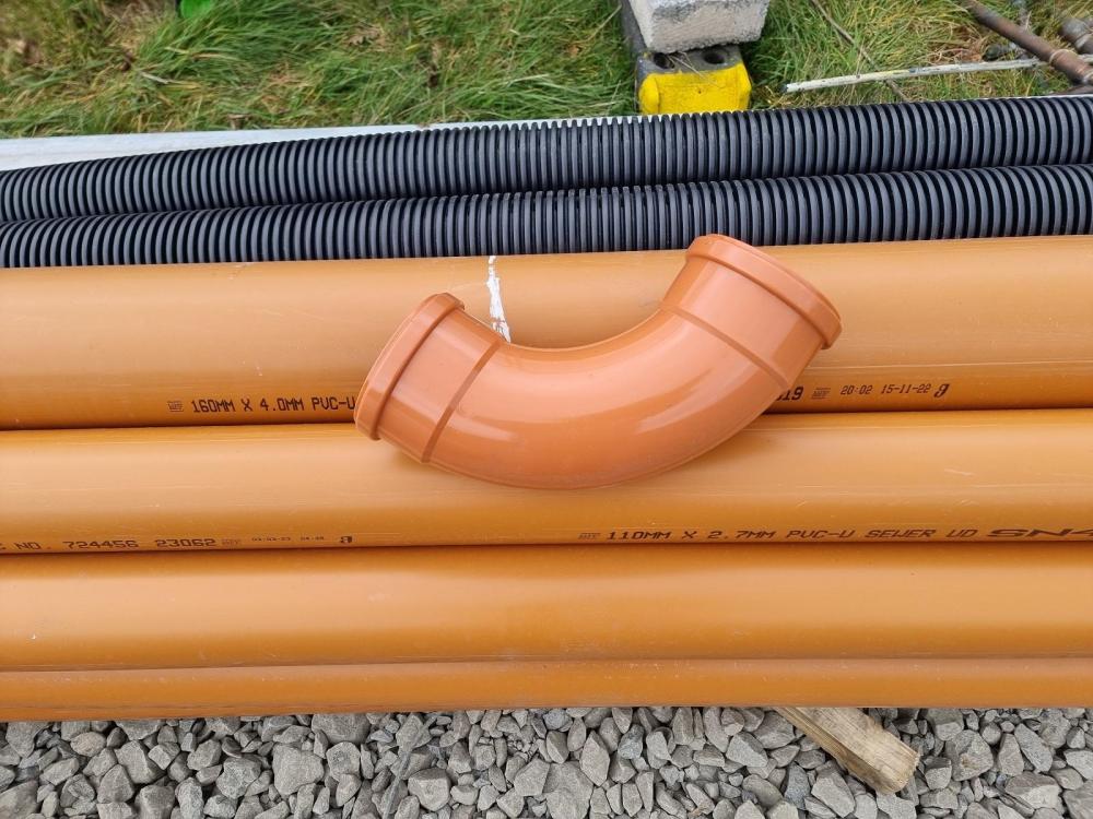 pipe.thumb.jpg.3796fe0c15282eaf2ef9a1568185e53b.jpg