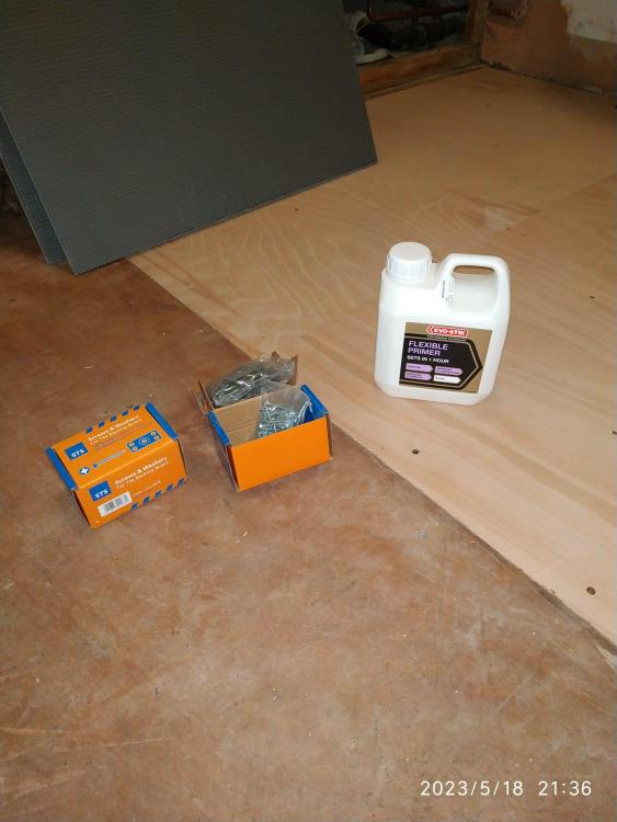 plyfloor3.thumb.jpg.03a1b405cdb7eb6d8d40cdf41b9013f0.jpg