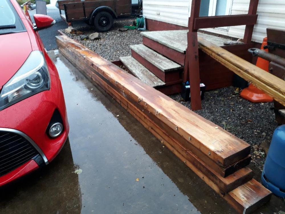 Joists.thumb.jpg.b76ba376613f25521956c4b4f8936e69.jpg