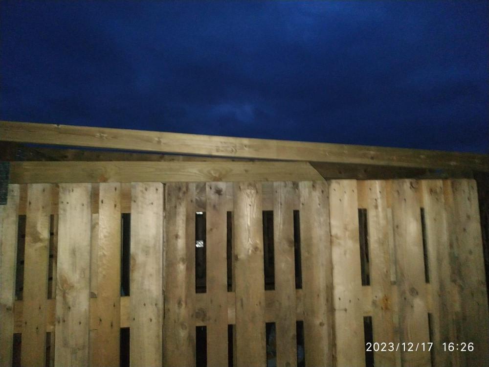 shed1.thumb.jpg.181168280b7e18e1b003b2558ecf15aa.jpg