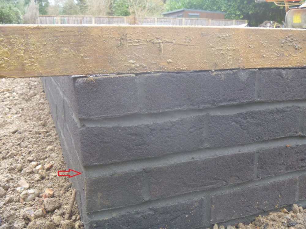 40 pc wonky brick on other corner 2412 081224 SS 045.jpg