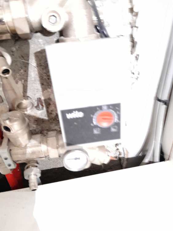 Ivar Manifold right hand side with Pump.jpg