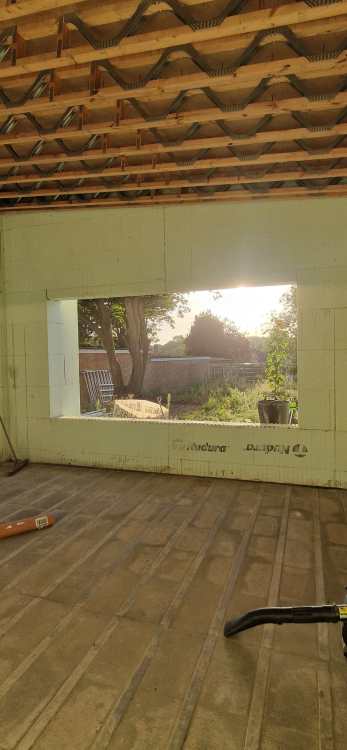 20250826_184928.thumb.jpg.cdddbb279d5f769cf9f2c604da0a9c7d.jpg