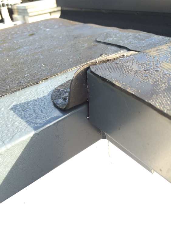 Roof1.thumb.JPG.cfa3ecc1654976eb4081466989e18413.JPG
