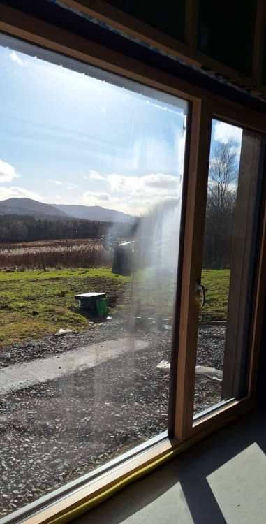 Window1.thumb.jpg.9fdadcae69bbb8a6feaec18675777dd4.jpg