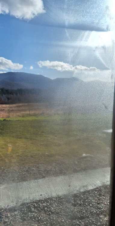 Window2.thumb.jpg.4452de41414e96bab8d03455103bc90e.jpg