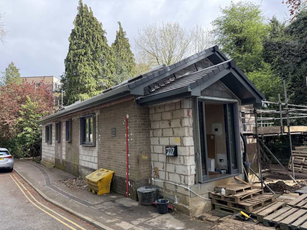 house2.thumb.jpg.82ef9fd0c7c6a76e383dbc93f75a93d7.jpg