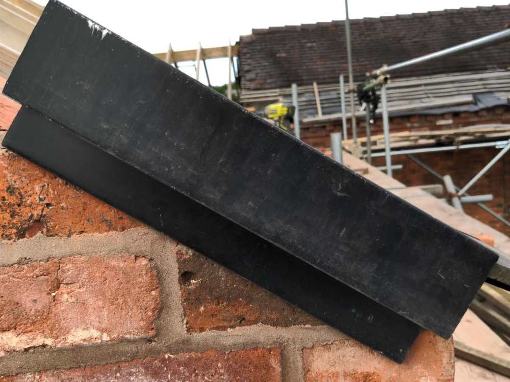 38mm.kickup.verge.thumb.jpg.3a0f914c222da59fcb95d90a0b08b0d0.jpg
